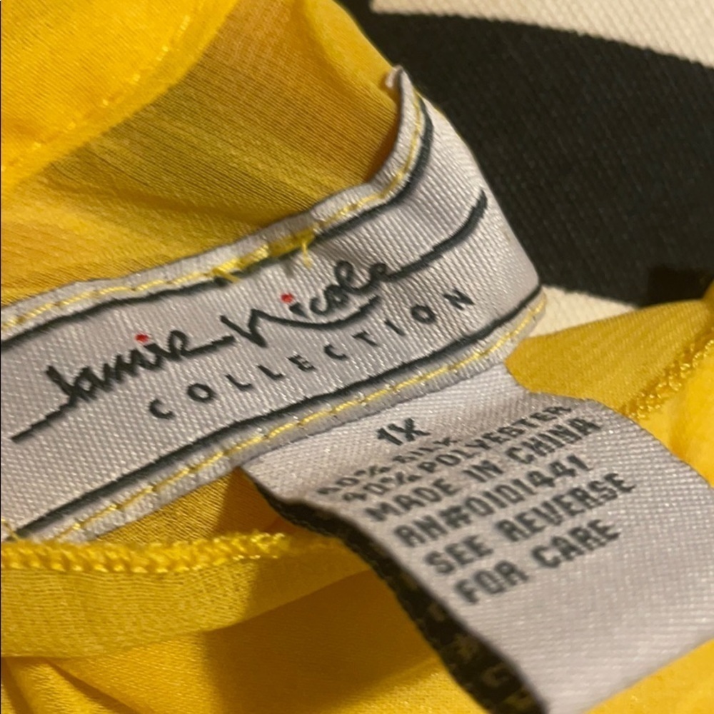 Women’s Jamie Nicole Collection Shirt - Picture 6 of 6